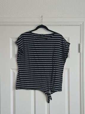 Black & White Striped Tie-Hem Women's Top